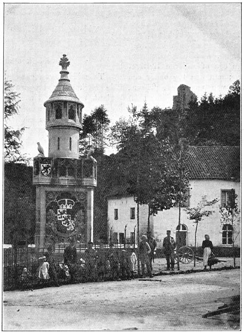 Monument te Valkenburg, opgericht ter herinnering aan de vijftigjarige vereeniging van Limburg met Nederland.