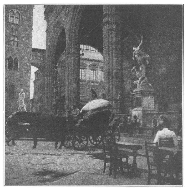 PIAZZA DELLA SIGNORIA: FLORENCE